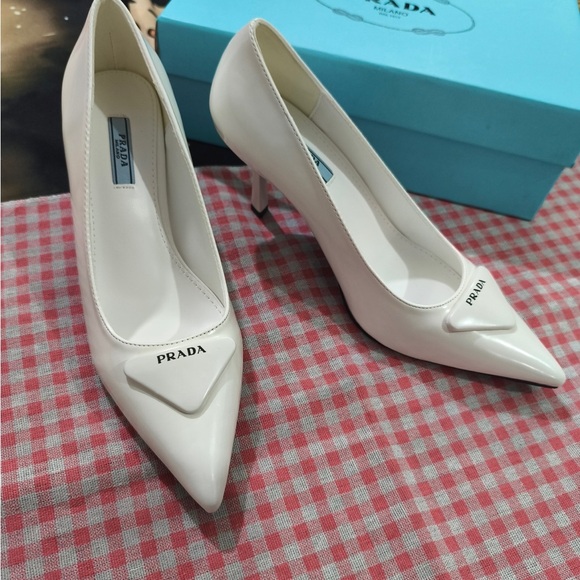 Prada Shoes - Prada White Pointed Patent Leather Pumps with Logo Accent
